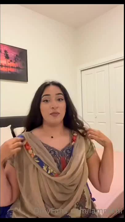 Rakhi Gill - Homemade Interracial Sex Session With a BBC - ePornhubs