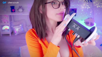 Scoobydoo Velma Cosplay ASMR - MCC/CC