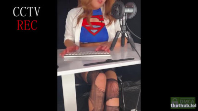 Supergirl Cosplay ASMR - Uying/Yui