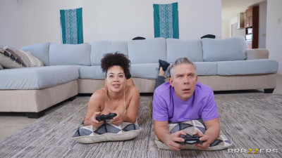 Jessie Lee - Beige Gamer’s BF Sneaks Slutty Emo Pussy