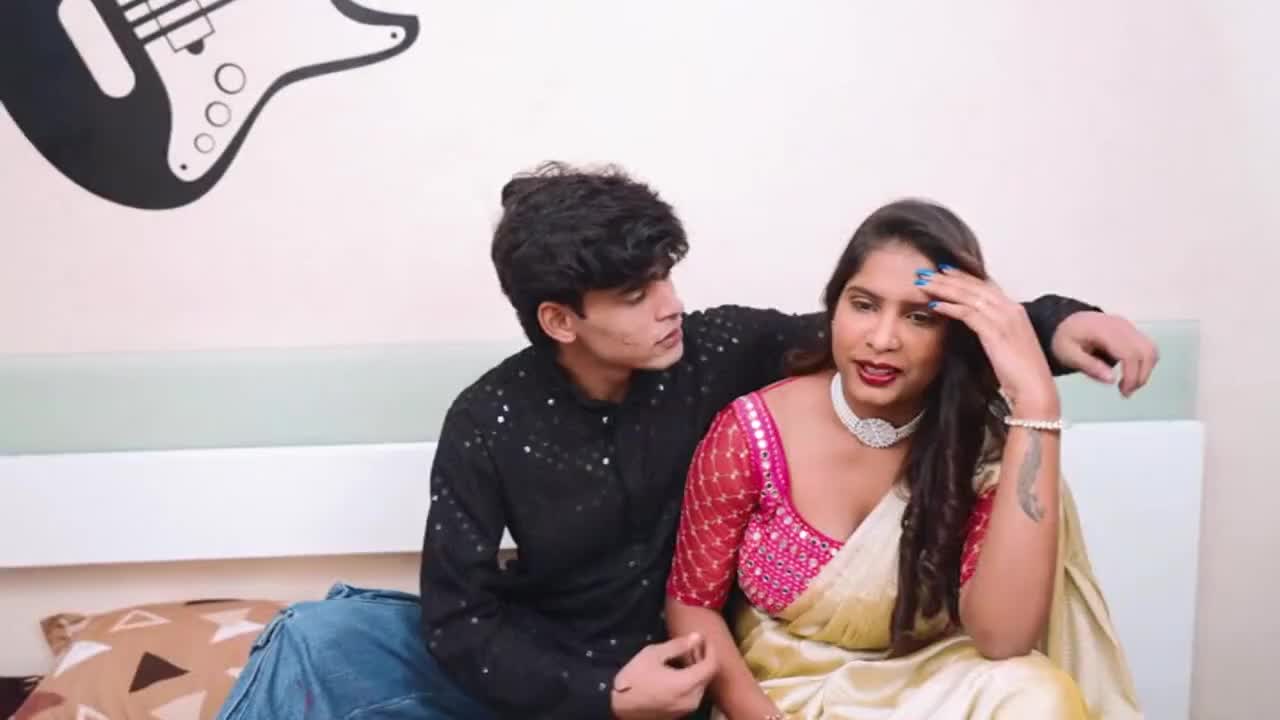 Tejashwini in Saree Uncut (2025) Hindi Hot Short Film - ePornhubs