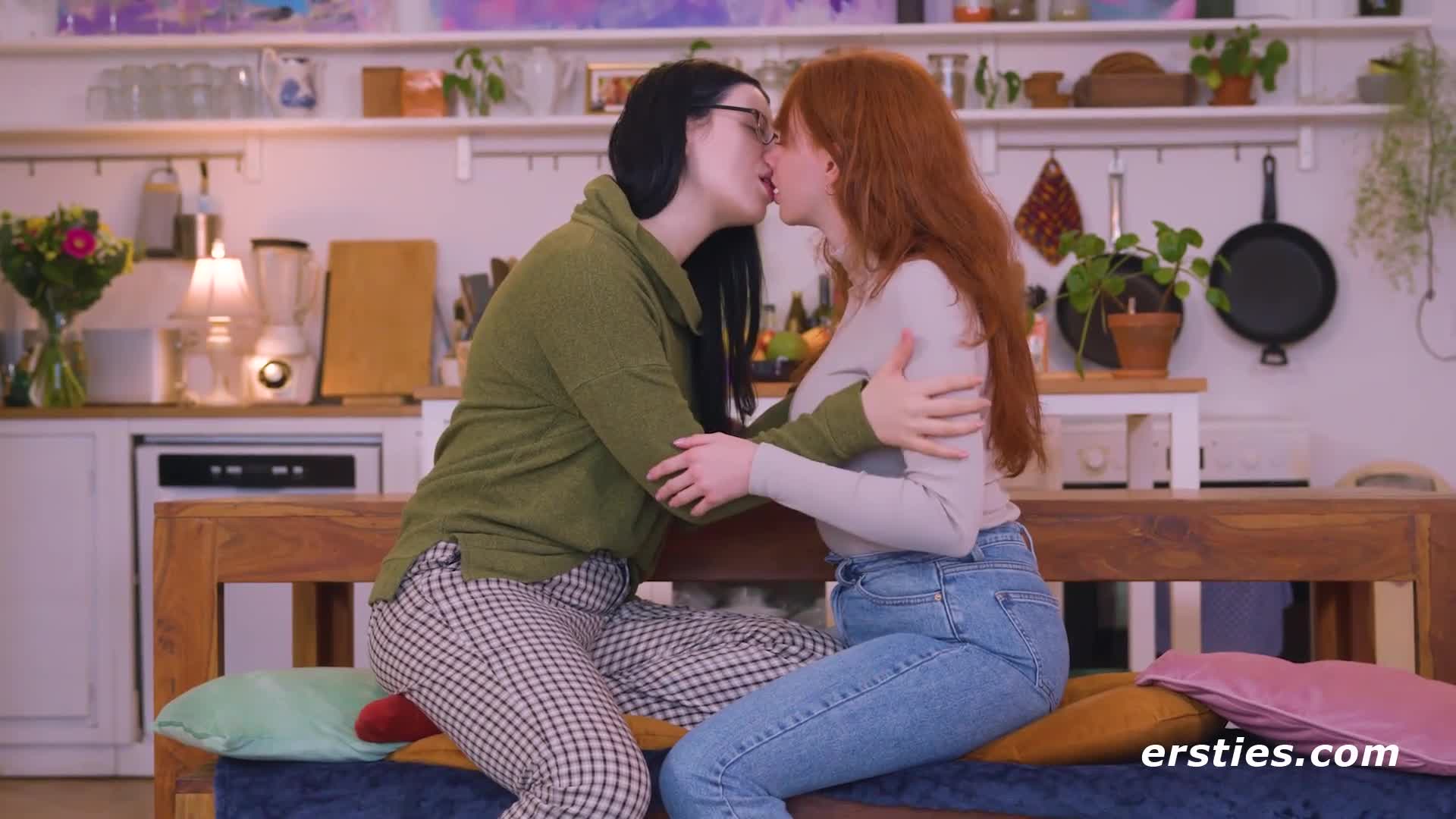 Jessie & Melli - ePornhubs