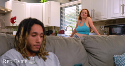 Red Eviee - Fuck my big tits In 4K