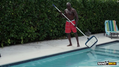 Juniper Ren - Young Pussy By The Pool