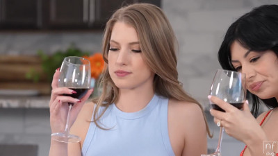 Cami Strella & Octavia Red - We Seduced Our Roommate - S21E8