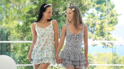 Charlotte & Paloma - Like A Virgin