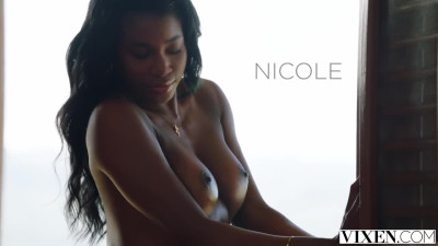 Nicole Kitt - Sultry Singer Nicole Seduces Her Longtime Crush 2