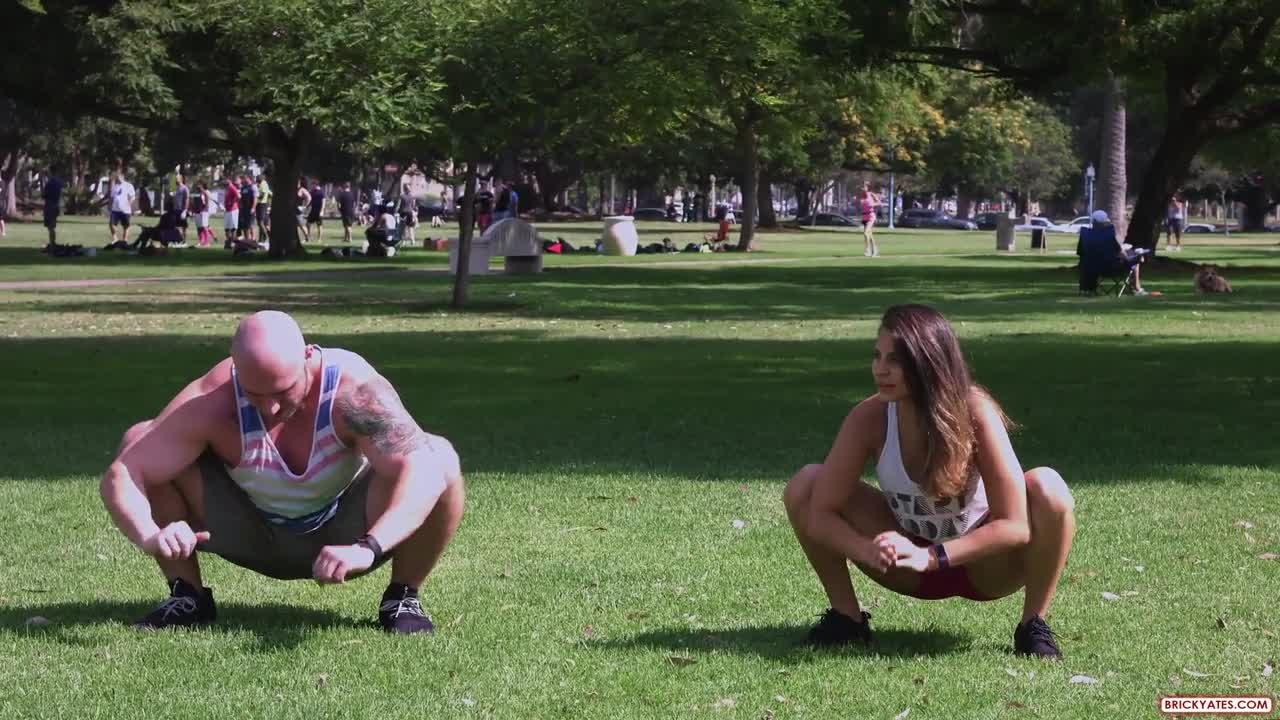 Alexia - Marine works out in a public park with her boyfriend - ePornhubs