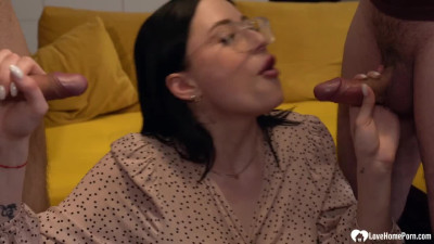 Nerdy babe sucks a cock while being fucked
