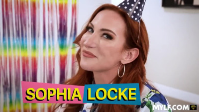 Sophia Locke, Scarlet Skies, Yaya Gingersnatch - A Birthday Full of Surprises