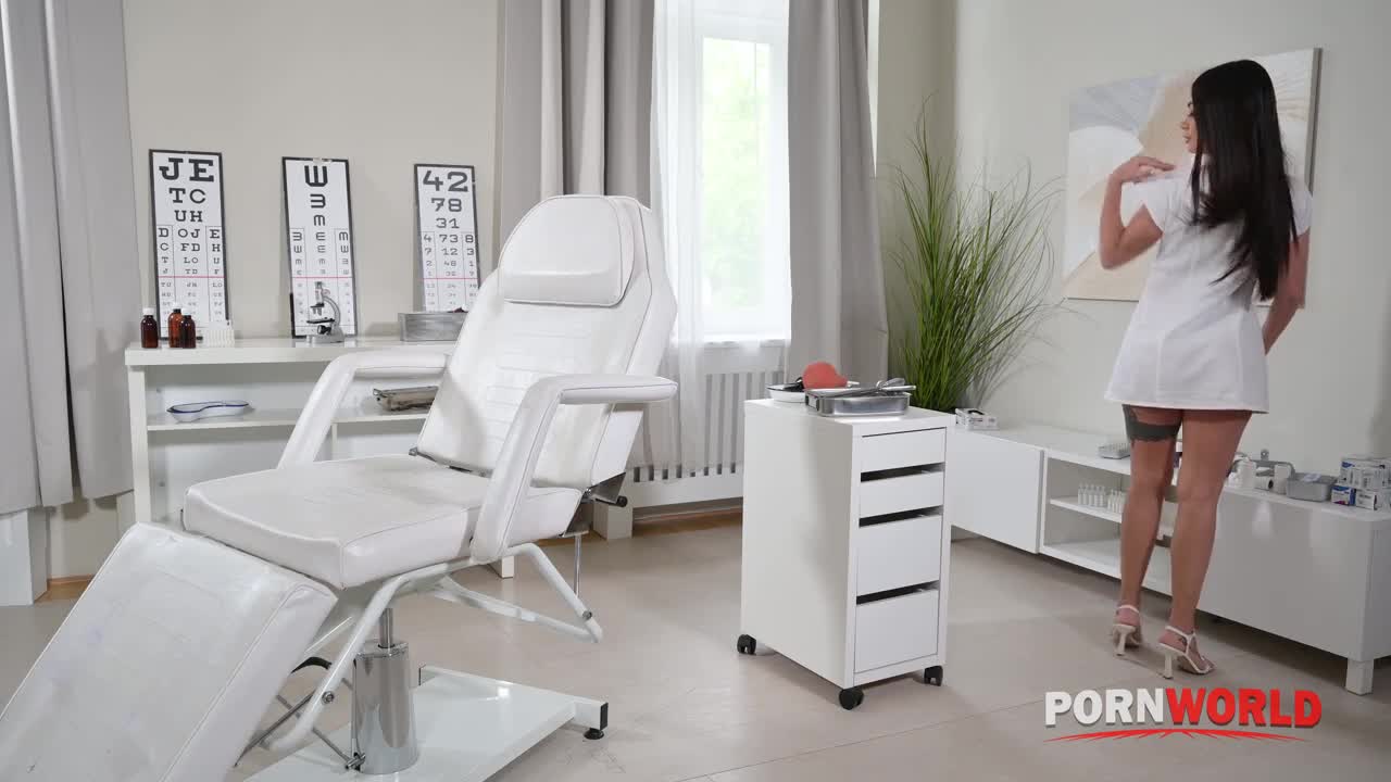 DP And Facial With 2 Doctors in 4K - ePornhubs