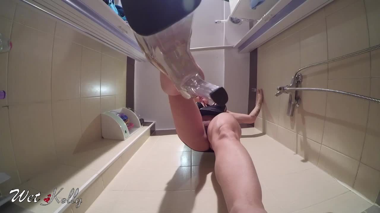 Wet Kelly - POV Pee On Your Face Roleplay - ePornhubs