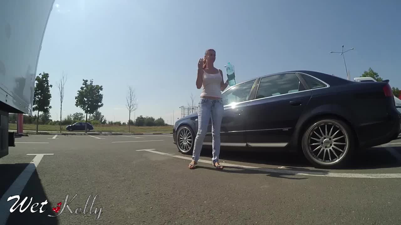 Wet Kelly - Pee In The Parking Lot_002 - ePornhubs