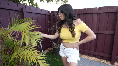 Cami Strella - Busty Latina Cami Strella takes a load on her glasses